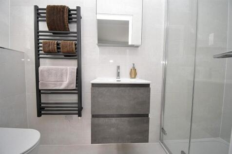 BEDROOM THREE ENSUITE.JPG