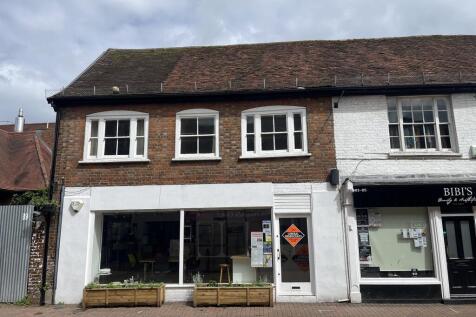 87 Amp 87A High St.  Chesham T202610061055.jpeg