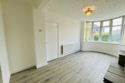 Harrowby Place, Willenhall, WV13 2RA photo 3