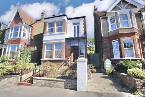 5 bedroom House for sale