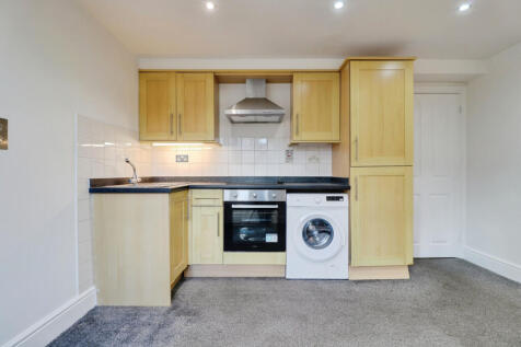 Eastwood Road, Rayleigh, SS6 photo 2
