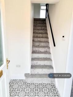 Grangefield Avenue, Doncaster, DN11 photo 3