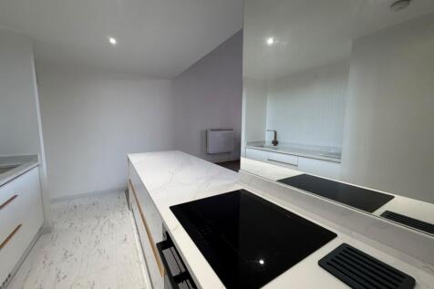 The Collegiate, Shaw Street L6 photo 5