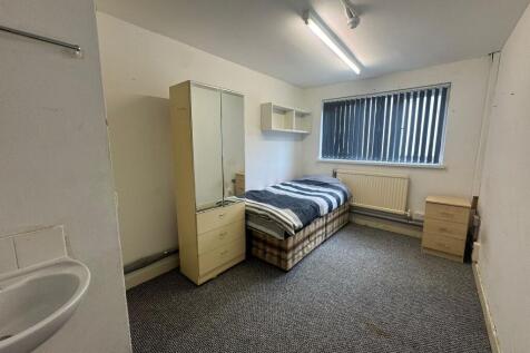 4 Double Rooms Available On Clevedon Rd, Balsall Heath  photo 4