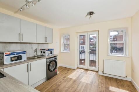 Kitchen/Reception