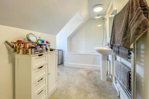BATHROOM (2)