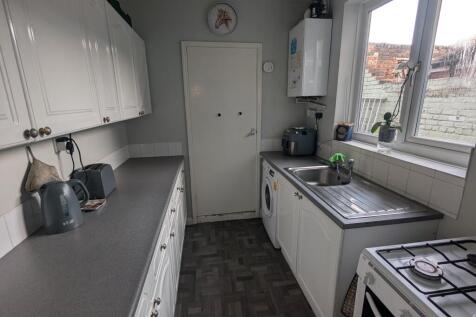 Borough Road/ Central - Darlington photo 5