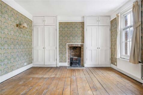 Main Bedroom First F