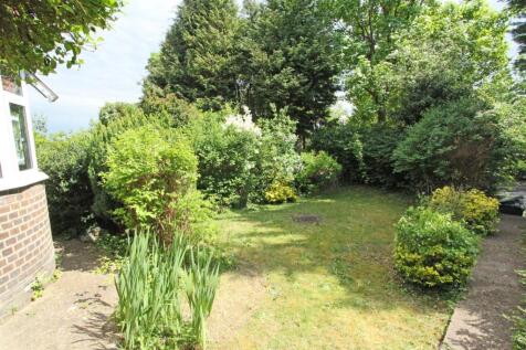 IMG_8362 front garden.jpg