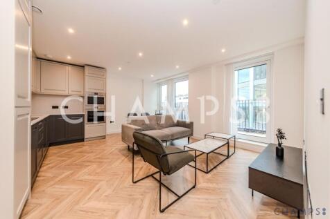 Two Bedroom Apartment with Parking to Let