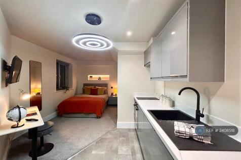 Studio 1 And Kitchenette