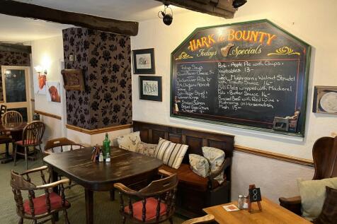Pub to rent Image 3