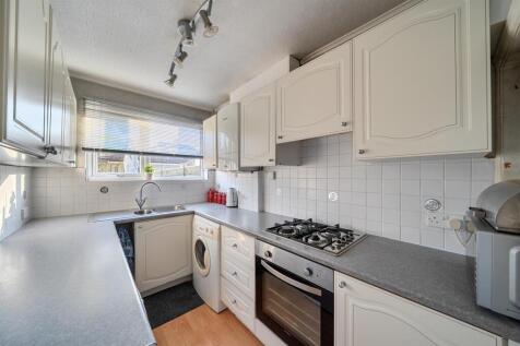 Watford Road - Kitchen (2).jpg