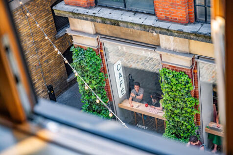 Floral_Street_10