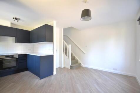 Stonefield Way, Burgess Hill, RH15 photo 3