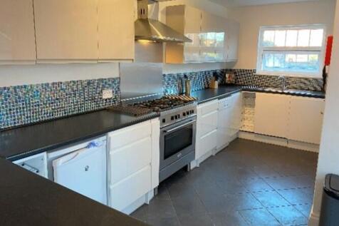 Tachbrook Road, Leamington Spa, Warwickshire, CV31 photo 2