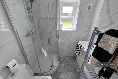 Mesh Accommodation - Bathroom