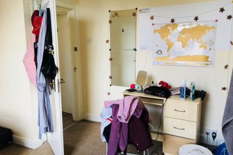 Room 5 Reverse Angle