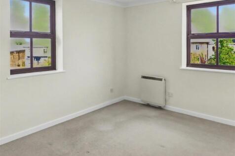 Bedroom_.jpg