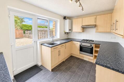 Howard Close, Mudeford, Dorset. BH23 3HY photo 4