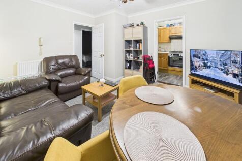 CAM02089G0-PR0616...