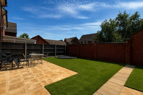 Rear Image enhanced grass 2.png