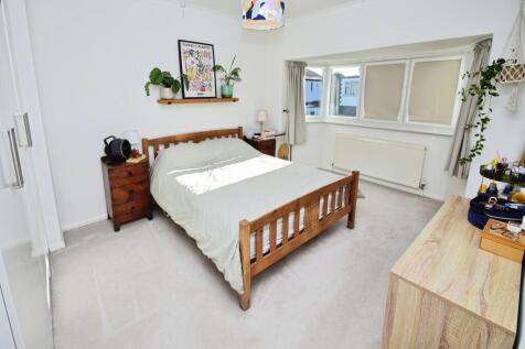 bb3546f9-Bedroom ...