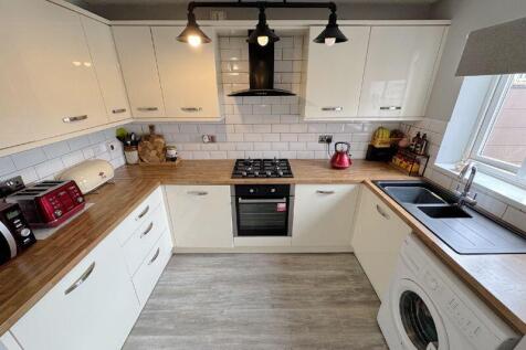 Modern Fitted Kitchen 