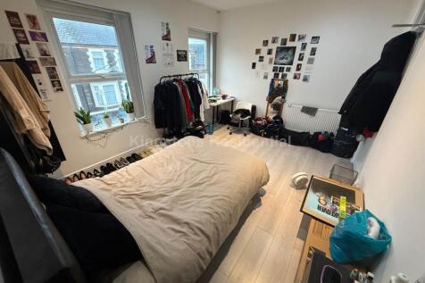 5 Bedroom House at Diana Street, Roath, Cardiff, CF24 4TT photo 4