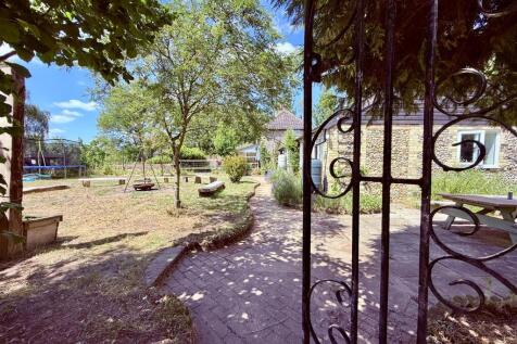 Property Image 25