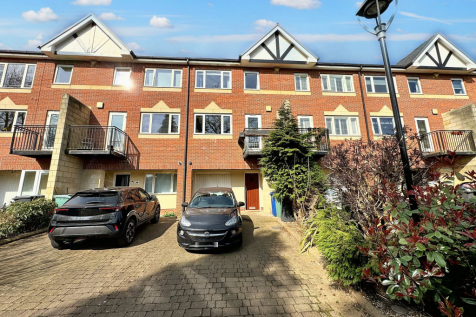 Manchester, M25 - property photo