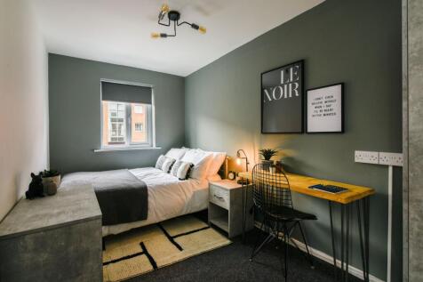 6-bed terraced on Gamble Street, Nottingham, NG7, £4,119/mo