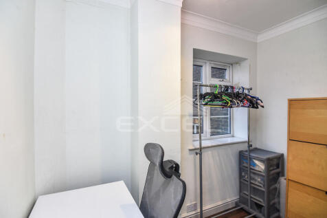 Brondesbury Road, Queens Park , London  photo 3