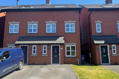 3 bed semi-detached house for sale Preston Road, 