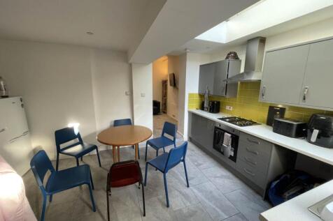 Kitchen Reverse