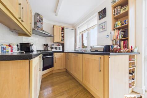 Kitchen / Dining Area