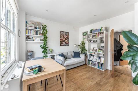 Reception/Kitchen