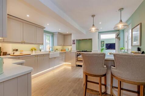 Impressive Kitchen/Breakfast Room