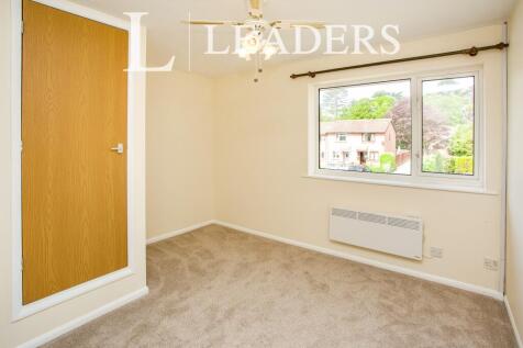 Hollybrook Gardens, Locks Heath, Southampton, SO31 photo 4