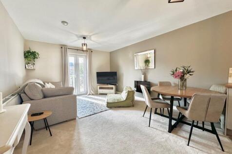 Open plan Kitchen Lounge