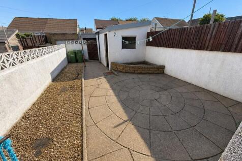Further Patio Area