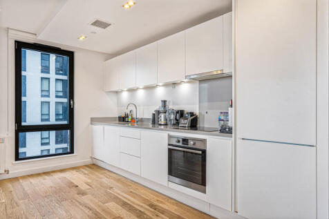 Reception/Kitchen