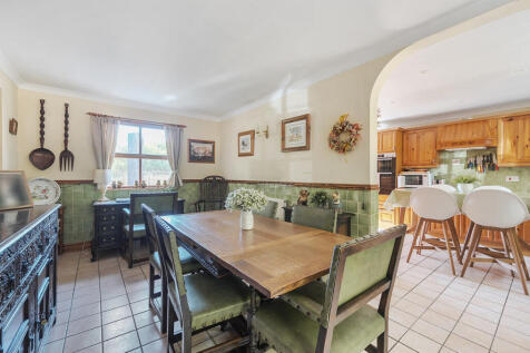 1340384-1-689db02...