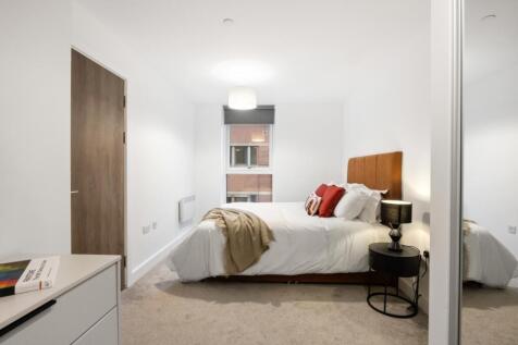 Mercer West Madison East, Leeds, LS2 photo 5
