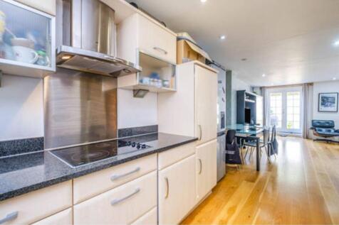 Arcadian Place, London, SW18 photo 4