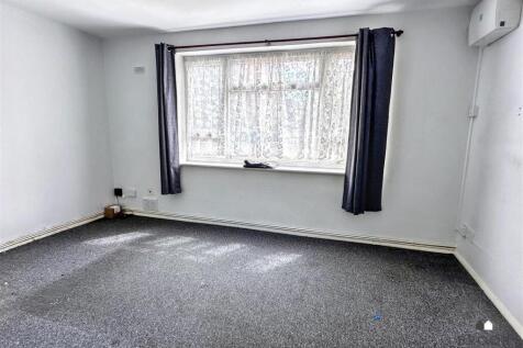 01323 438506
