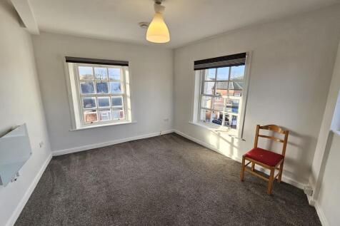 Market Street, Heywood, OL10 4LY photo 3