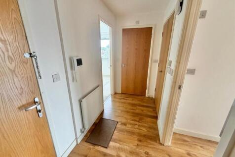 Davidson Frost-Wellings, DFW, Snowdrop Mews, Hallw