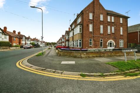 Skegness, PE25 - property photo