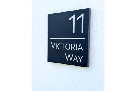 11-Victoria-Way-39.jpg